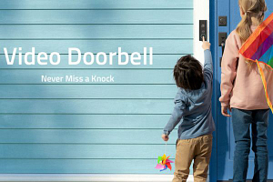 two kids at the door pressing the video camera doorbell installed by smarter homes australia in brisbane